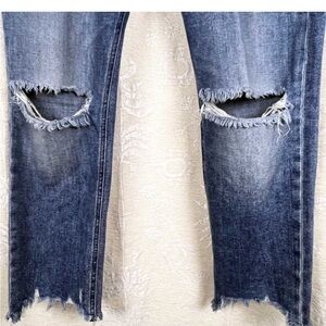 Rag & Bone Dre Low-Rise Slim Boyfriend Jean Mendecino blue distressed